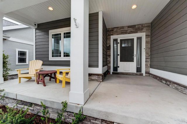 1013 Tara Lane, Waunakee, WI 53597