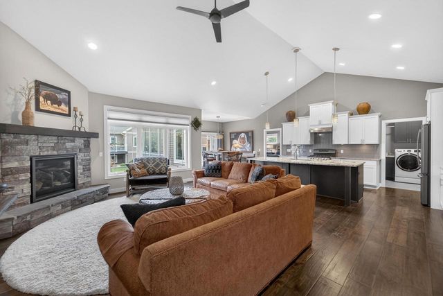1013 Tara Lane, Waunakee, WI 53597