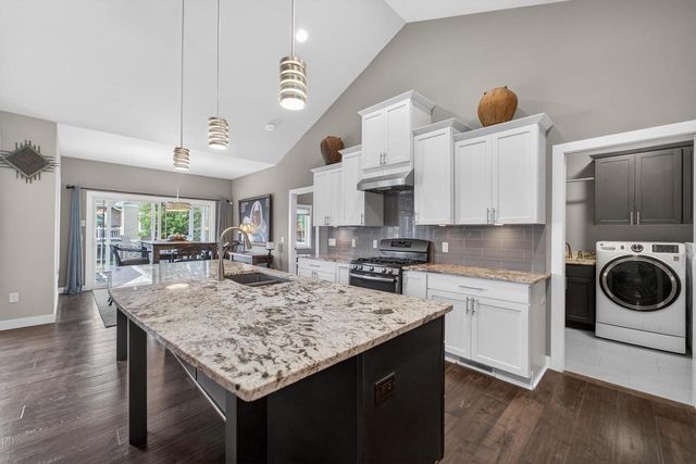 1013 Tara Lane, Waunakee, WI 53597