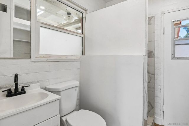 11852 Lakeside Ave, Lakeside, CA 92040