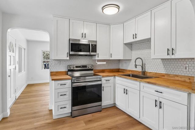 11852 Lakeside Ave, Lakeside, CA 92040