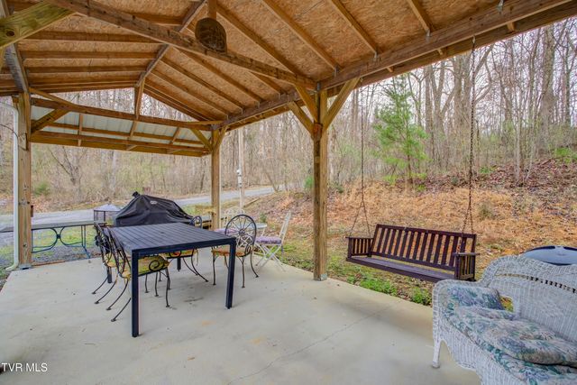 184 Davis Drive, Rogersville, TN 37857