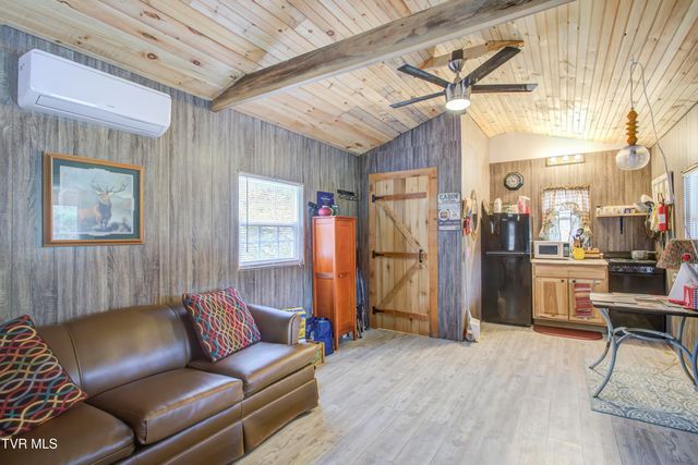 184 Davis Drive, Rogersville, TN 37857