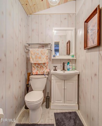 184 Davis Drive, Rogersville, TN 37857