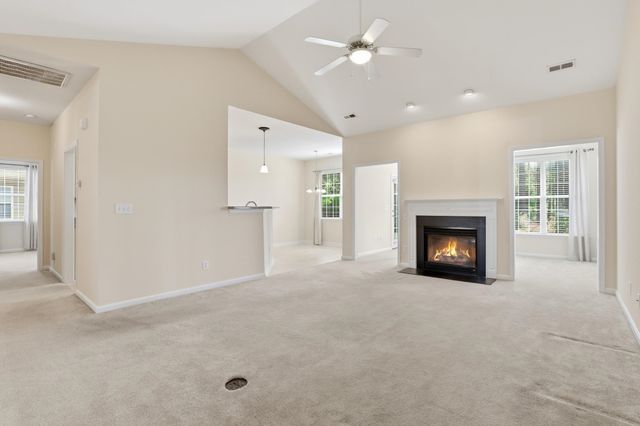 10 Hanging Moss Lane, Greenville, SC 29615