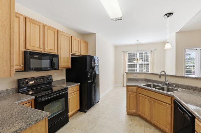 10 Hanging Moss Lane, Greenville, SC 29615