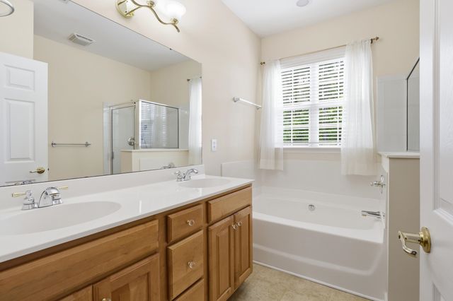 10 Hanging Moss Lane, Greenville, SC 29615