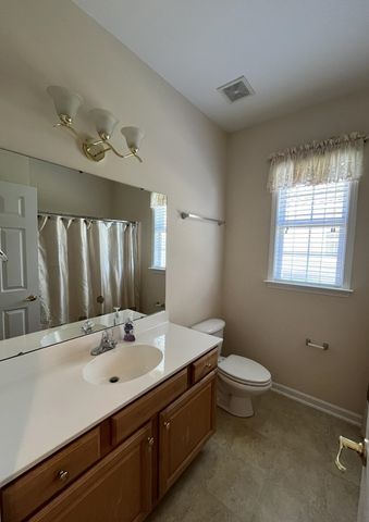 10 Hanging Moss Lane, Greenville, SC 29615