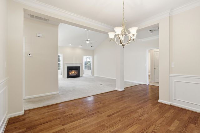 10 Hanging Moss Lane, Greenville, SC 29615