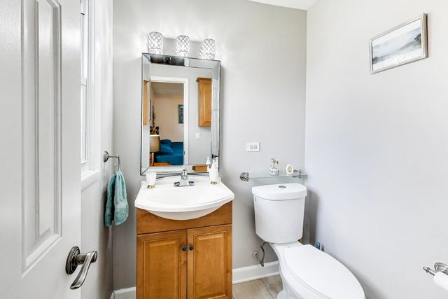 1008 Woodland Drive, Wheeling, IL 60090