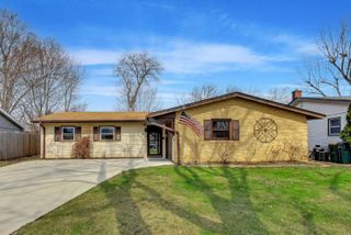 1008 Woodland Drive, Wheeling, IL 60090