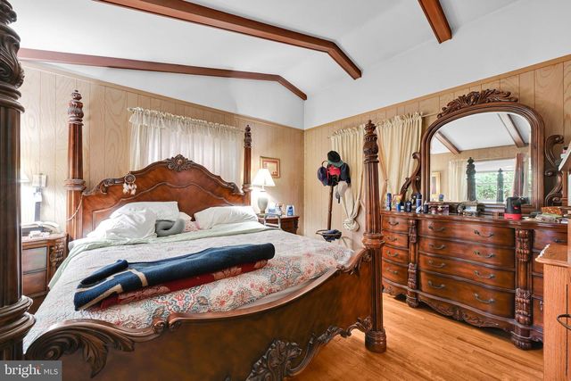 3093 LYNDANA DR, Lancaster, PA 17601