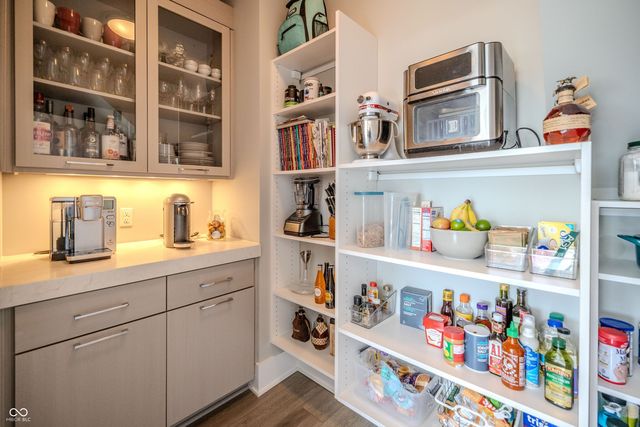 9681 Marina Village Drive, Indianapolis, IN 46256