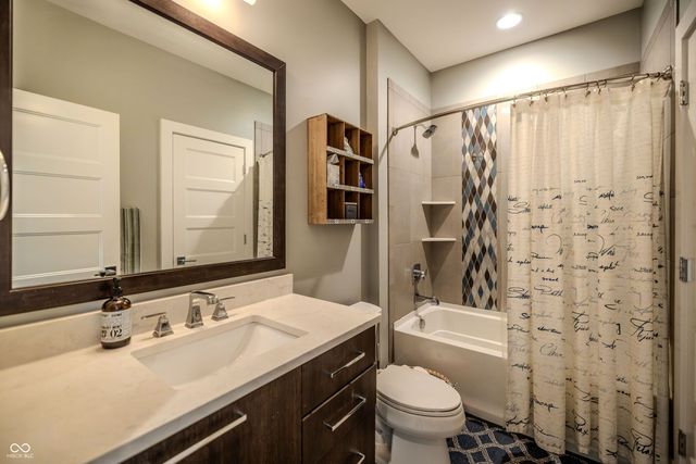 9681 Marina Village Drive, Indianapolis, IN 46256