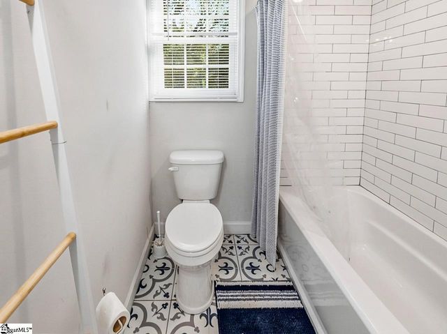 101 Pleasant Ridge Avenue, Greenville, SC 29605