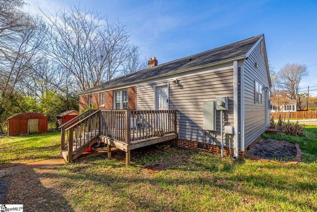 101 Pleasant Ridge Avenue, Greenville, SC 29605