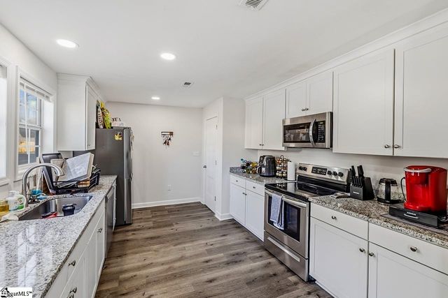 101 Pleasant Ridge Avenue, Greenville, SC 29605