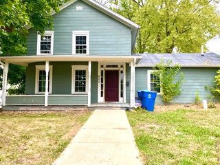 802 S Peoria Avenue, Dixon, IL 61021