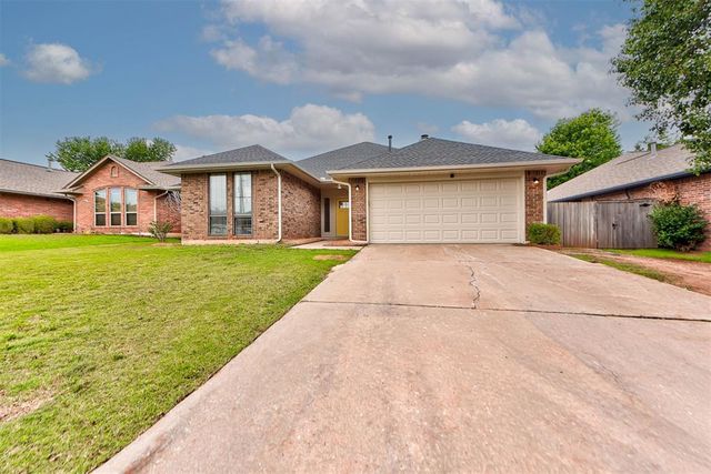 8013 Wilshire Ridge Drive, Oklahoma City, OK 73132