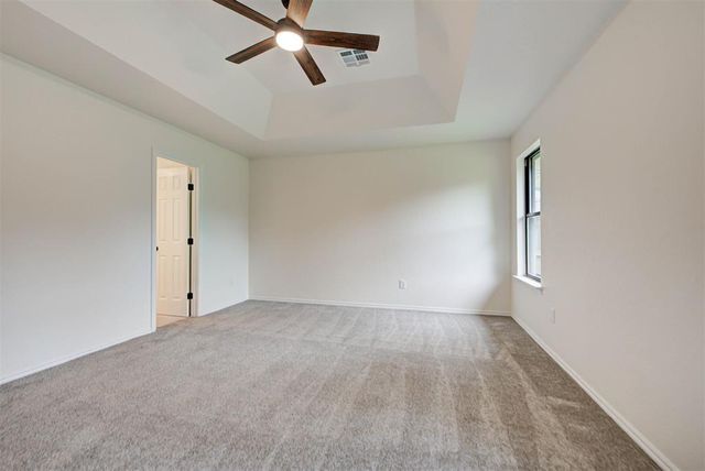 8013 Wilshire Ridge Drive, Oklahoma City, OK 73132