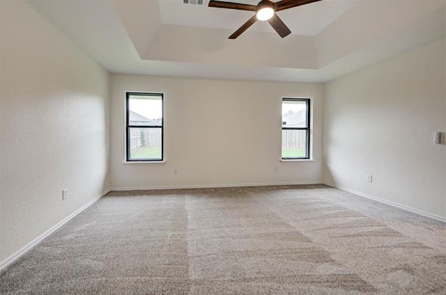8013 Wilshire Ridge Drive, Oklahoma City, OK 73132