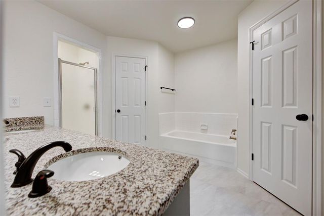 8013 Wilshire Ridge Drive, Oklahoma City, OK 73132