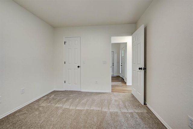 8013 Wilshire Ridge Drive, Oklahoma City, OK 73132