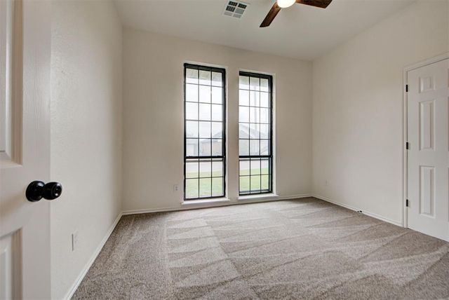 8013 Wilshire Ridge Drive, Oklahoma City, OK 73132