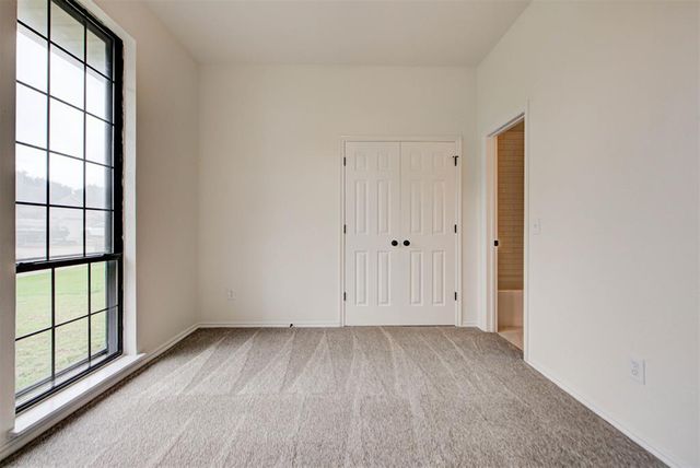 8013 Wilshire Ridge Drive, Oklahoma City, OK 73132