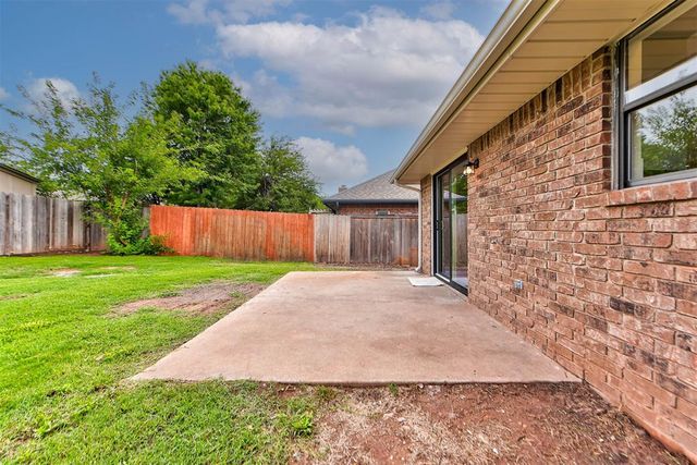 8013 Wilshire Ridge Drive, Oklahoma City, OK 73132