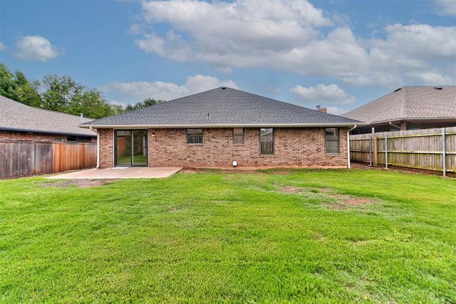 8013 Wilshire Ridge Drive, Oklahoma City, OK 73132