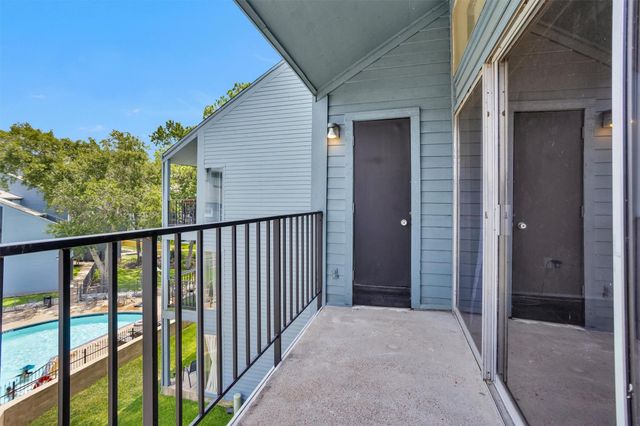 12500 Melville Drive 331C, Montgomery, TX 77356
