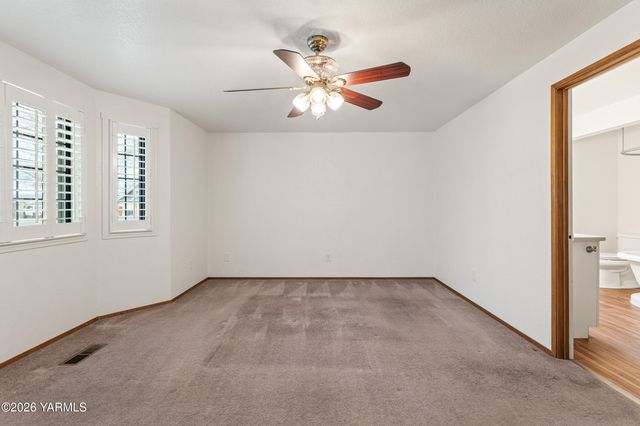 7505 Olmstead Ct, Yakima, WA 98908