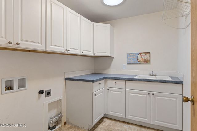 7505 Olmstead Ct, Yakima, WA 98908