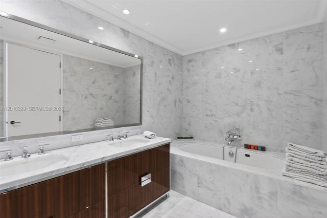 15701 Collins Ave 805, Sunny Isles Beach, FL 33160