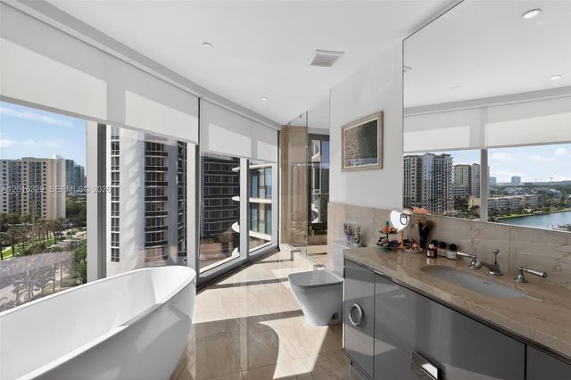 15701 Collins Ave 805, Sunny Isles Beach, FL 33160