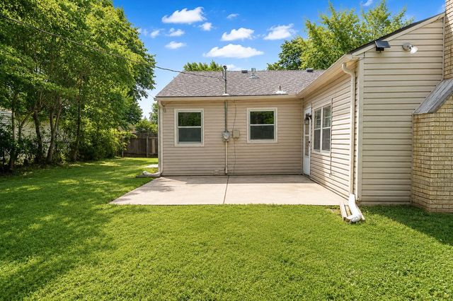 1121 N Ridgewood, Wichita, KS 67208
