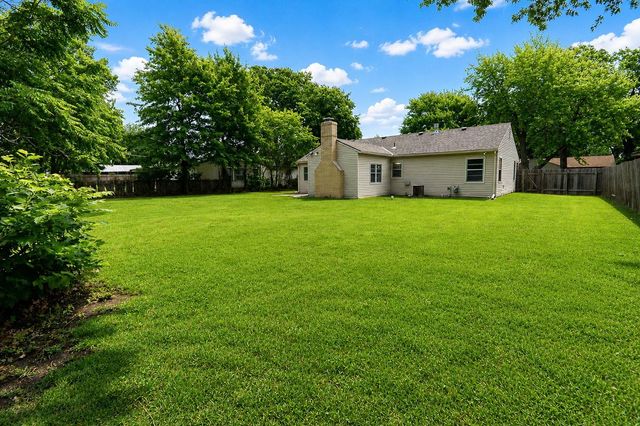 1121 N Ridgewood, Wichita, KS 67208