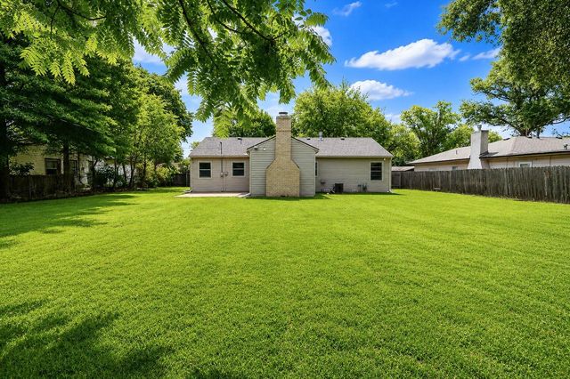 1121 N Ridgewood, Wichita, KS 67208