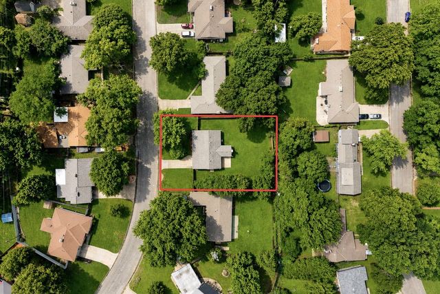 1121 N Ridgewood, Wichita, KS 67208