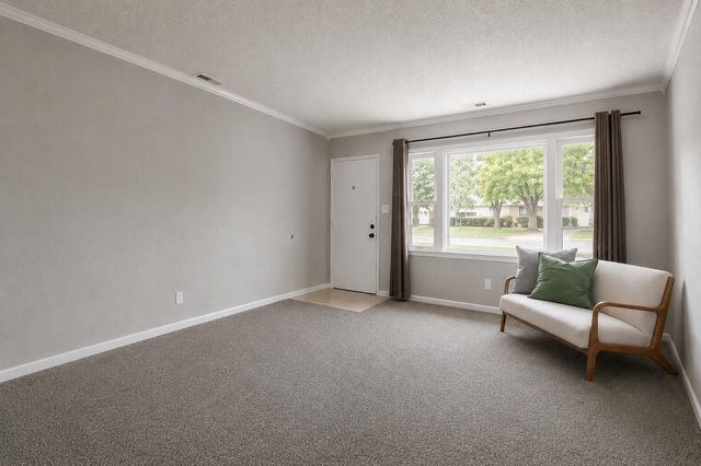 1121 N Ridgewood, Wichita, KS 67208