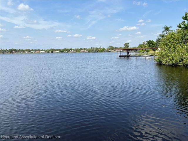 1071 Lake Carrie Drive, Lake Placid, FL 33852