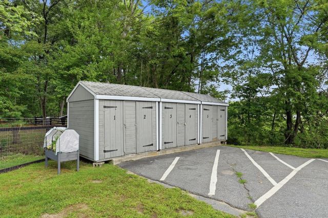 23 Frank St 6, Dracut, MA 01826