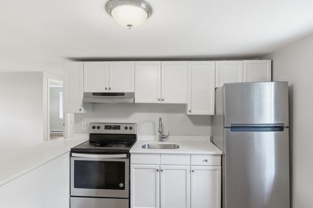 23 Frank St 6, Dracut, MA 01826