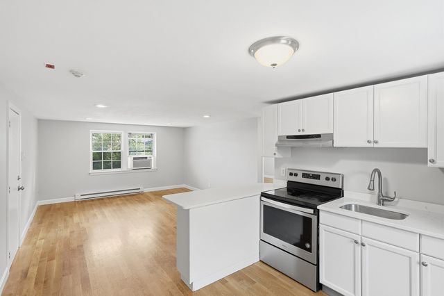 23 Frank St 6, Dracut, MA 01826