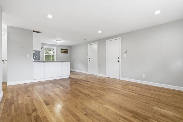 23 Frank St 6, Dracut, MA 01826