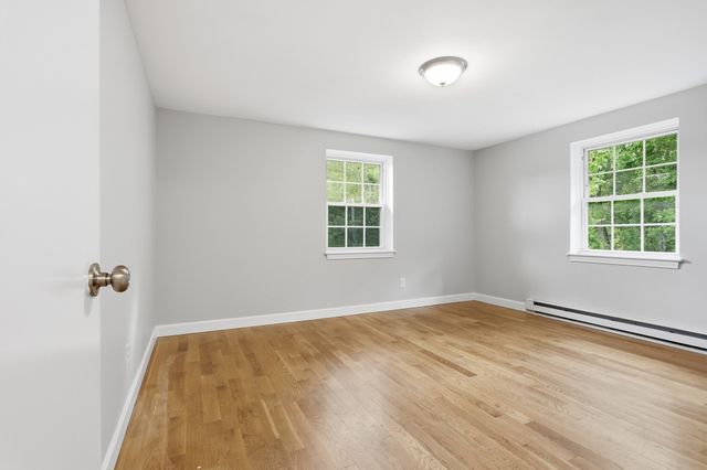 23 Frank St 6, Dracut, MA 01826