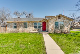479 S Sycamore, New Braunfels, TX 78130