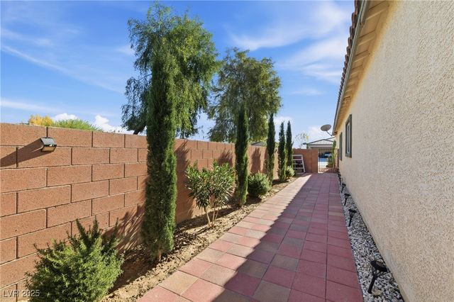 5730 East La Campana Drive, Pahrump, NV 89061