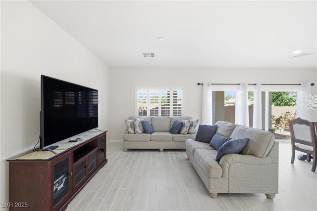 5730 East La Campana Drive, Pahrump, NV 89061